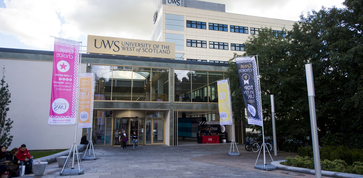 /media/2119/uws-paisley-campus-main-entrance.jpg?width=1220&height=600&v=1dadc491e7fdb70