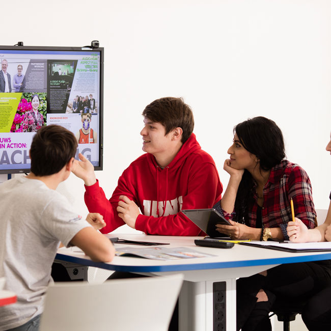 Students Using Paisley Campus Facilities | UWS | University of the West of Scotland
