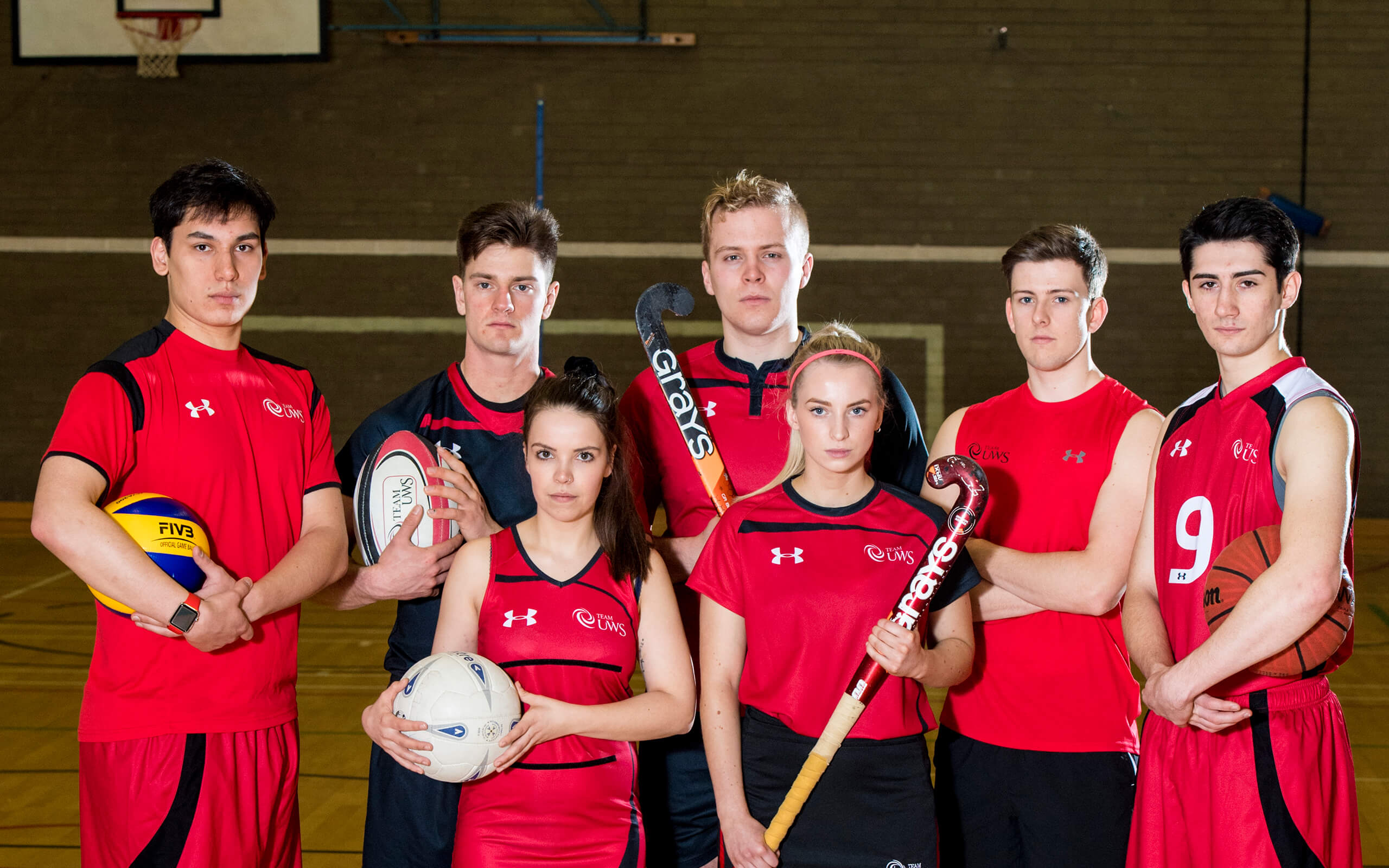 UWS Students Posing for Club Sports Picture | UWS | University of the West of Scotland