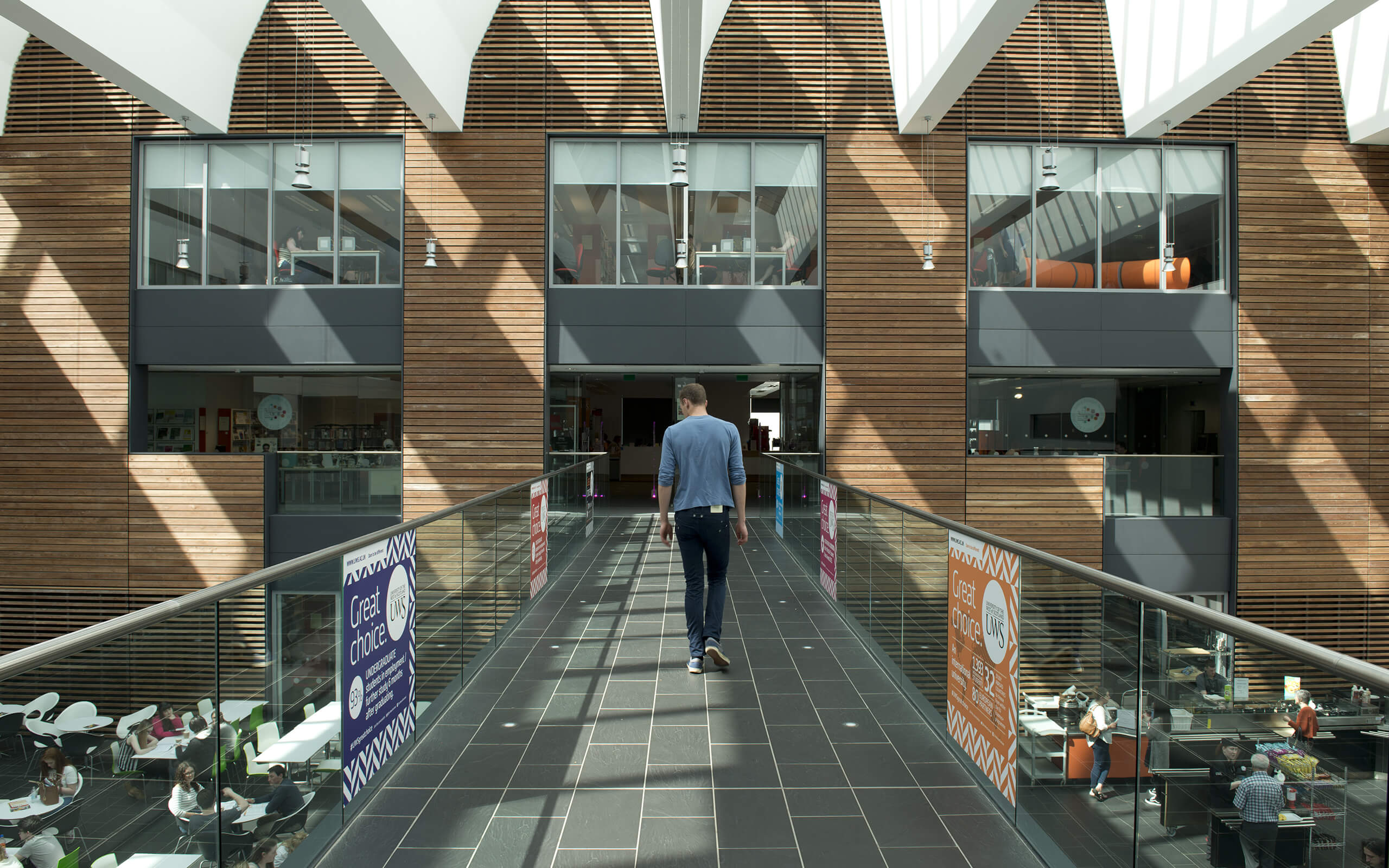 UWS Campus Building | Postgraduate Study Courses: Why UWS | University of the West of Scotland