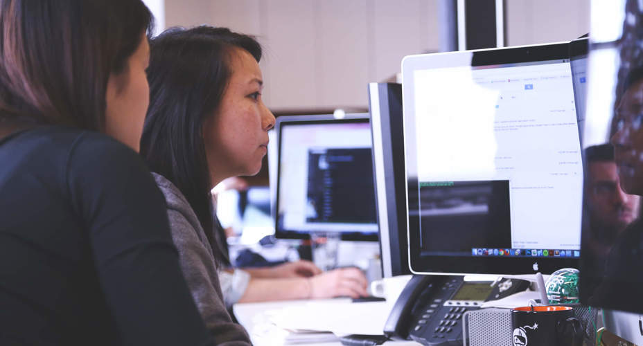 Student Reading CERT HE Digital Learning Design New Course | University of the West of Scotland