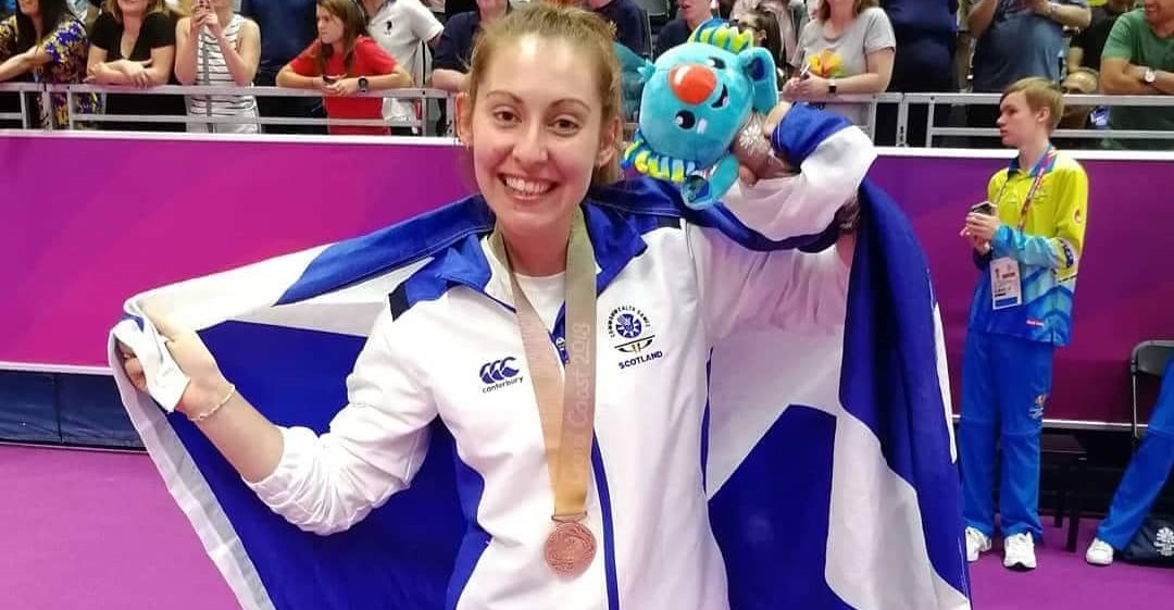 Kirsty Gilmour with bronze medal 