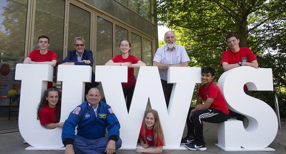 UWS Mission Discovery Principal, Pupils and Astronauts