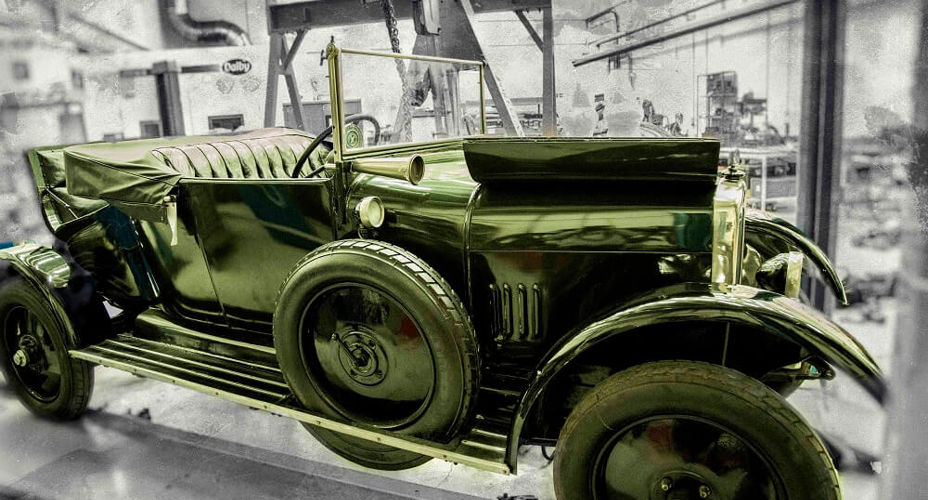 Old style car