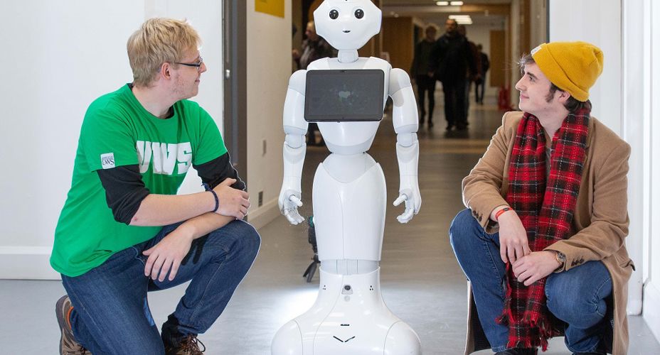 Students with UWS Robot